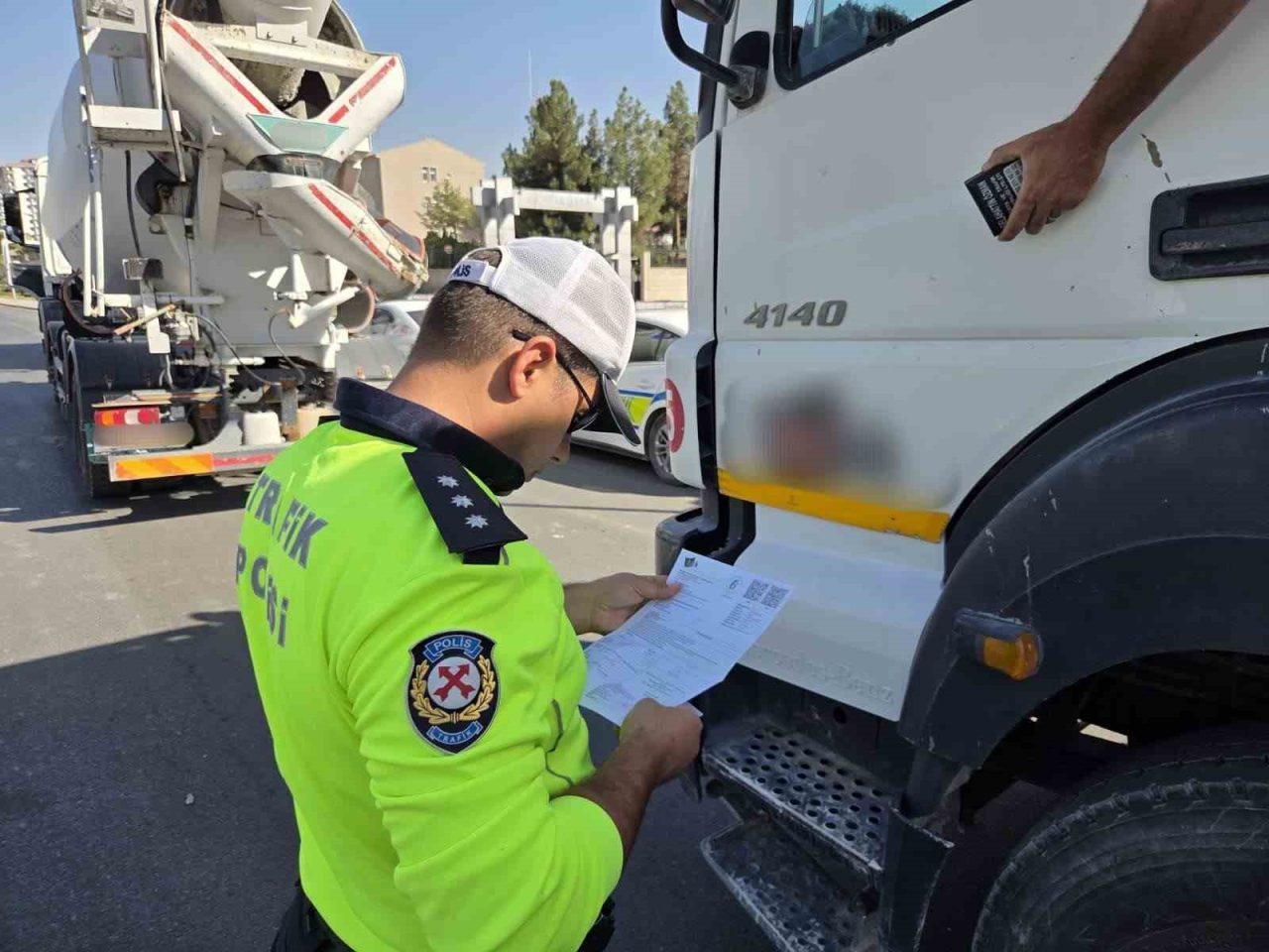Malatya’da, şehir içi ve şehirlerarası güzergâhlarda seyreden hafriyat kamyonları ve
