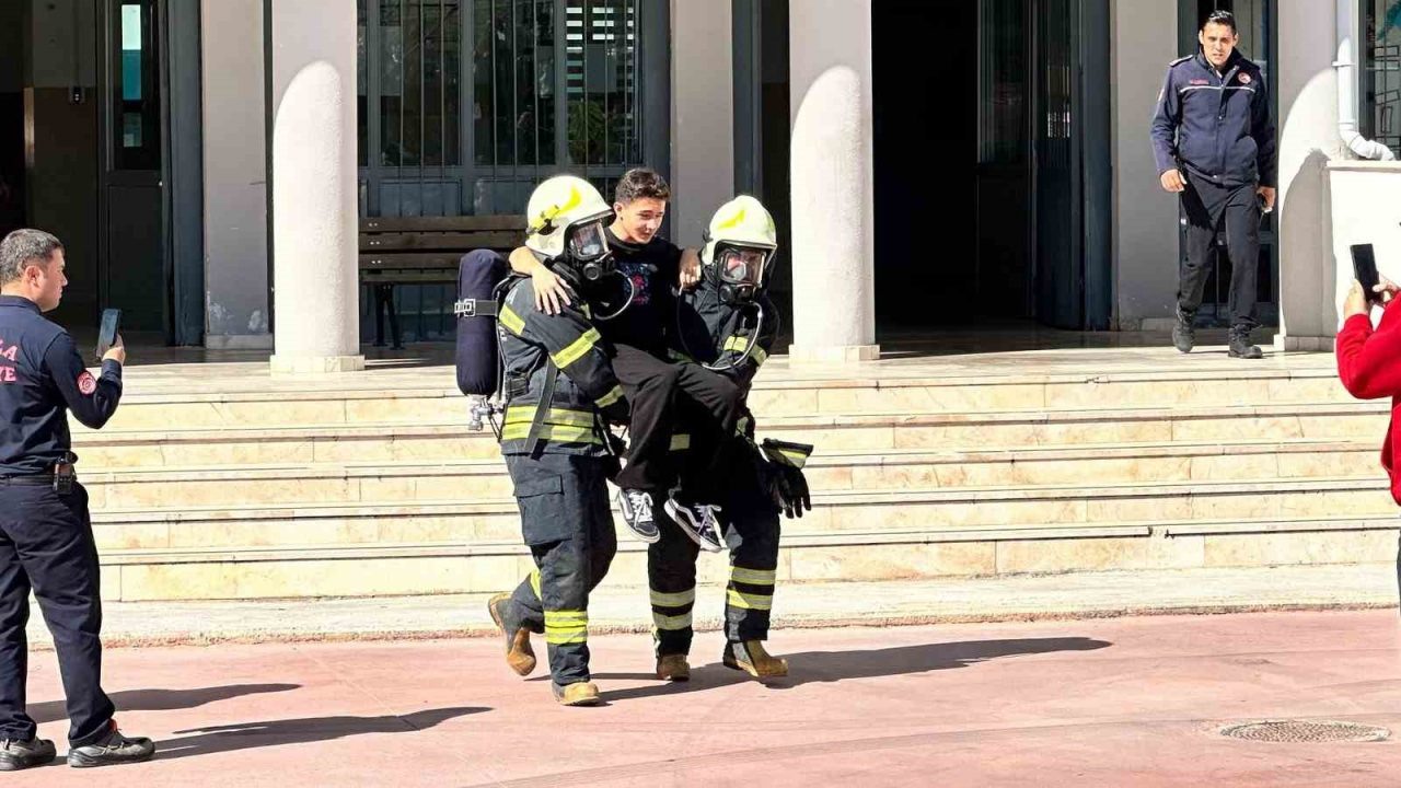 Muğla Odalar ve Borsalar Birliği Fen Lisesi, afetlere hazırlık bilincini