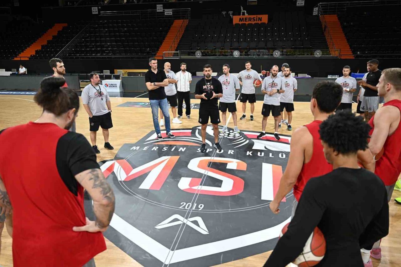 Türkiye Sigorta Basketbol Süper ligi 2025-2026 sezonuna galibiyetle başlayan Mersin