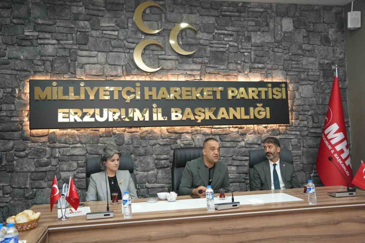 19 Ekim Muhtarlar Günü dolayısıyla Milliyetçi Hareket Partisi (MHP) Erzurum
