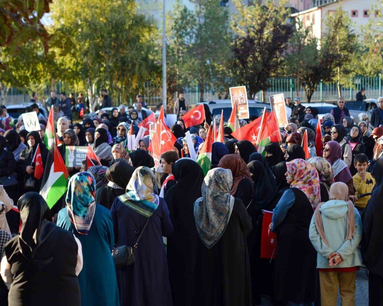 Mazlum coğrafyaların sesi olmak ve insanlığın vicdanını diri tutmak amacıyla