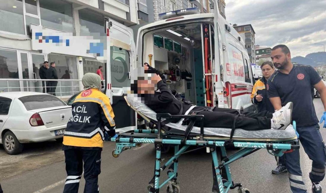 Ordu’nun Ünye ilçesinde meydana gelen trafik kazasında 3 öğrenci yaralandı.