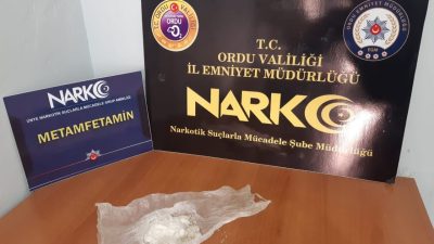 Ordu’da polis ekipleri tarafından düzenlenen uyuşturucu operasyonlarında 1 şüpheli tutuklandı.