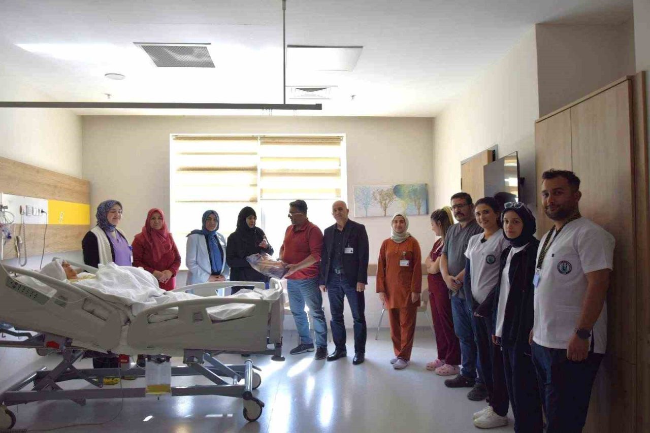 Bayburt Devlet Hastanesi yönetimi, Dünya Yaşlılar Günü dolayısıyla palyatif bakım