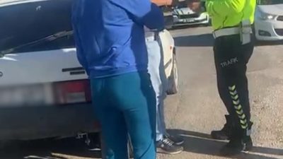 Sinop’ta polis ekiplerinin ’dur’ ihtarına uymayarak kaçan otomobil sürücüsü, uzun