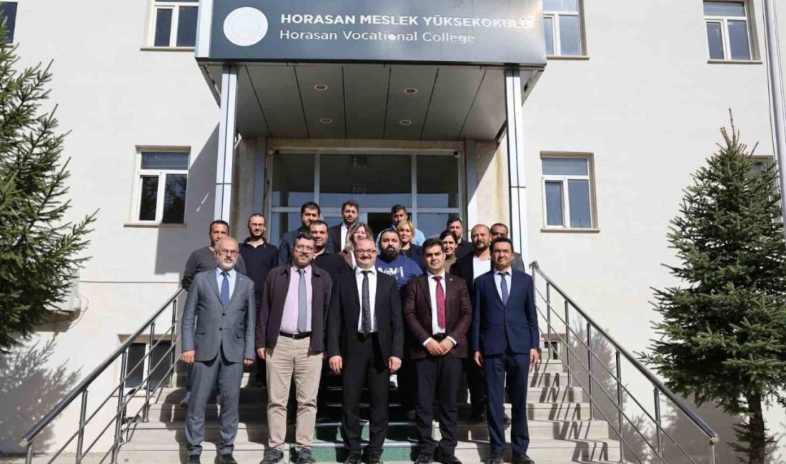 Atatürk Üniversitesi Rektörü Prof. Dr. Ahmet Hacımüftüoğlu, kurum içi değerlendirme