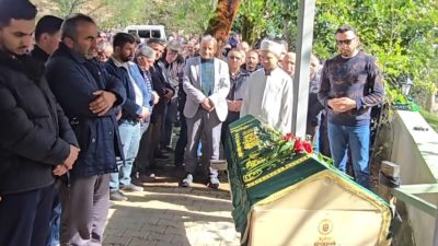 Bursa’nın Gemlik ilçesinde sahne aldığı sırada kalp krizi geçiren Giresunlu