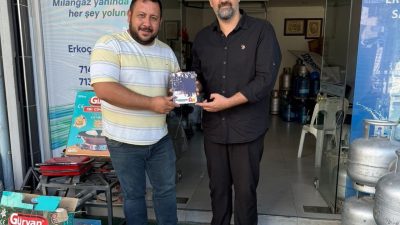 Manisa’nın Salihli ilçesindeki Galatasaray Taraftarları Derneği, öğrencilere burs verme geleneğini