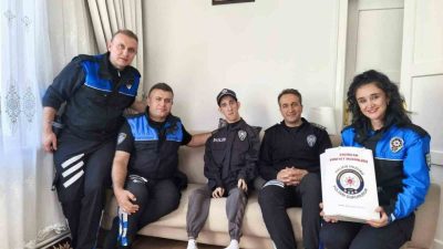 Erzincan İl Emniyet Müdürlüğü, özel ihtiyaçlı Samet’in polis üniforması giyme