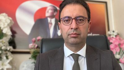 Eğitimci Abdullah Samancı, Okul koridorlarında, teneffüslerde ya da sosyal medyada
