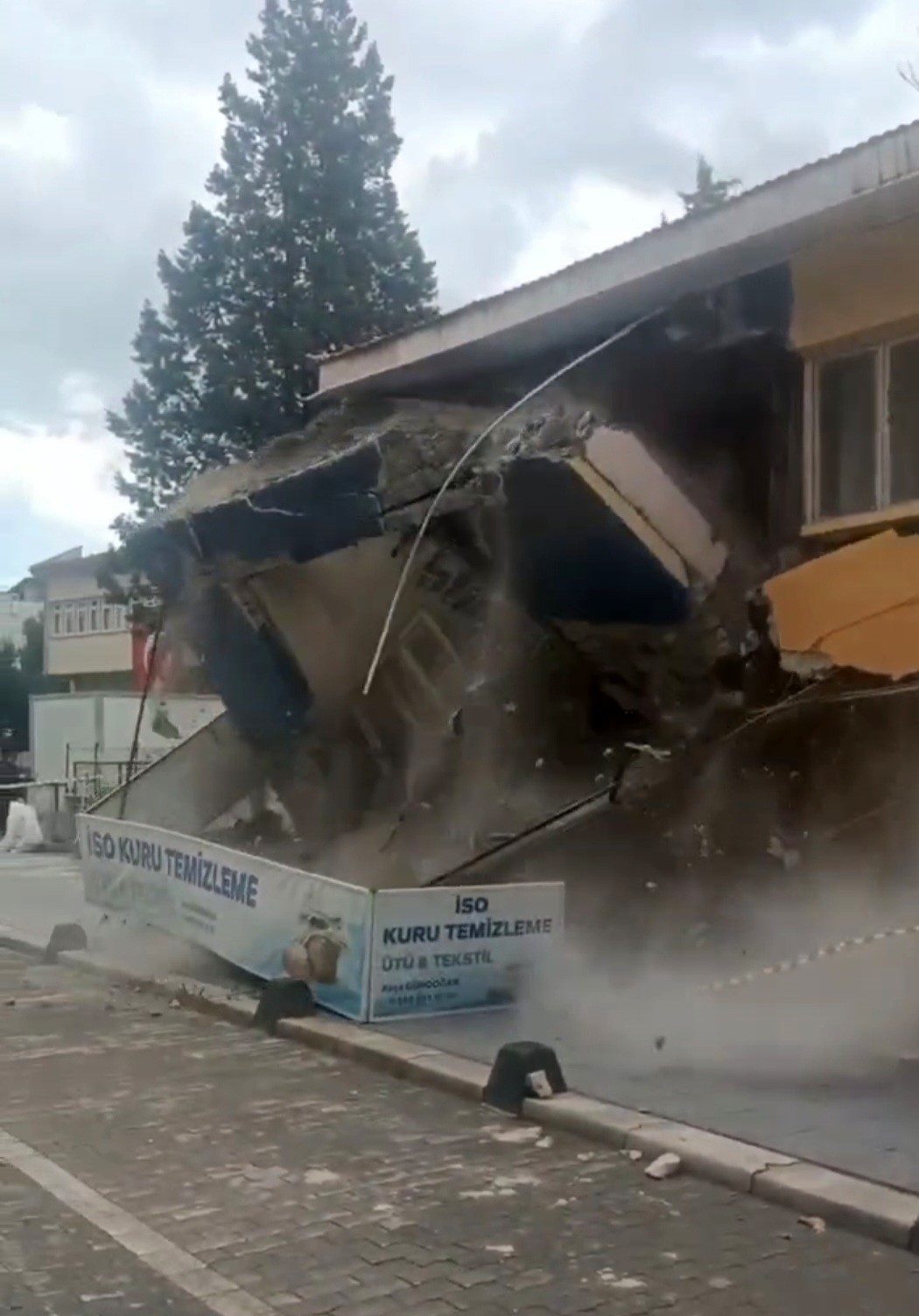 Balıkesir’de 78 gün ara ile 6.1 büyüklüğünde deprem yaşayan Sındırgı