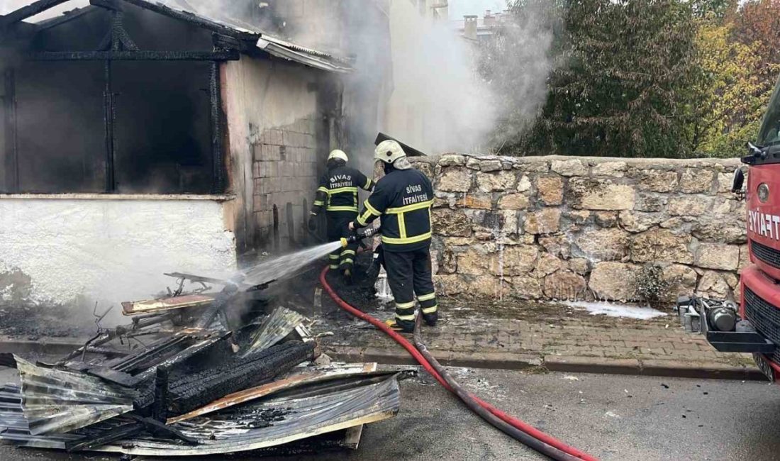 Sivas’ta iki katlı ikamette çıkan yangında bir kat tamamen kullanılmaz