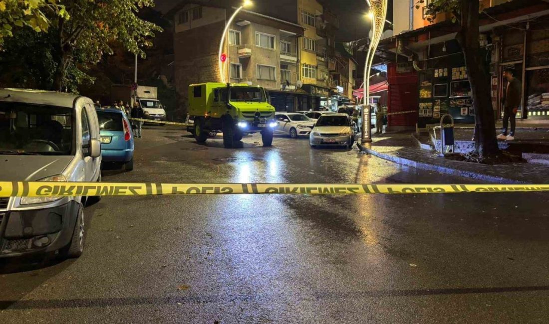 Kocaeli’nin İzmit ilçesinde iddiaya göre jiletle esnafa ve vatandaşlara rahatsızlık