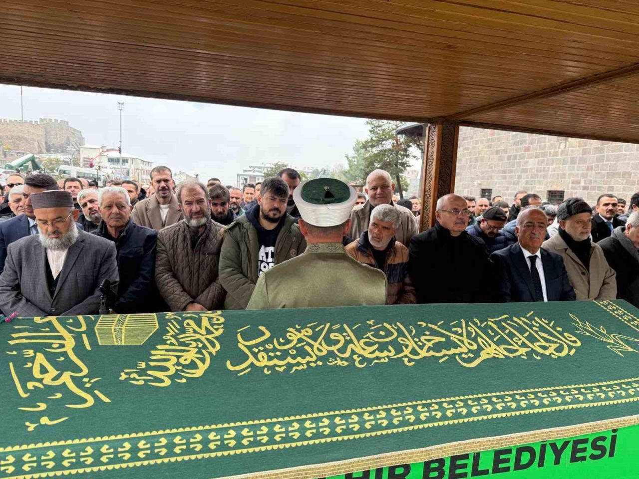 Erzurum Fırfırik Dergisi yazarlarından İş İnsanı Zafer Taş’ın eşi Selma