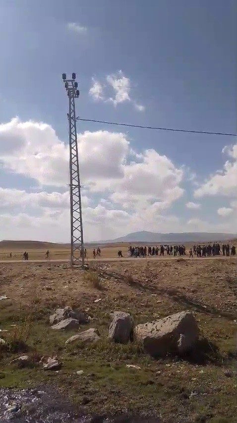 Erzurum’un Tekman ilçesinde iki aile arasında kavga jandarma ekiplerine zor