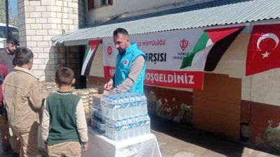 Erzurum’un Tekman ilçesinde Gazze’ye ulaştırılmak üzere hayır çarşısı düzenlendi. Tekman