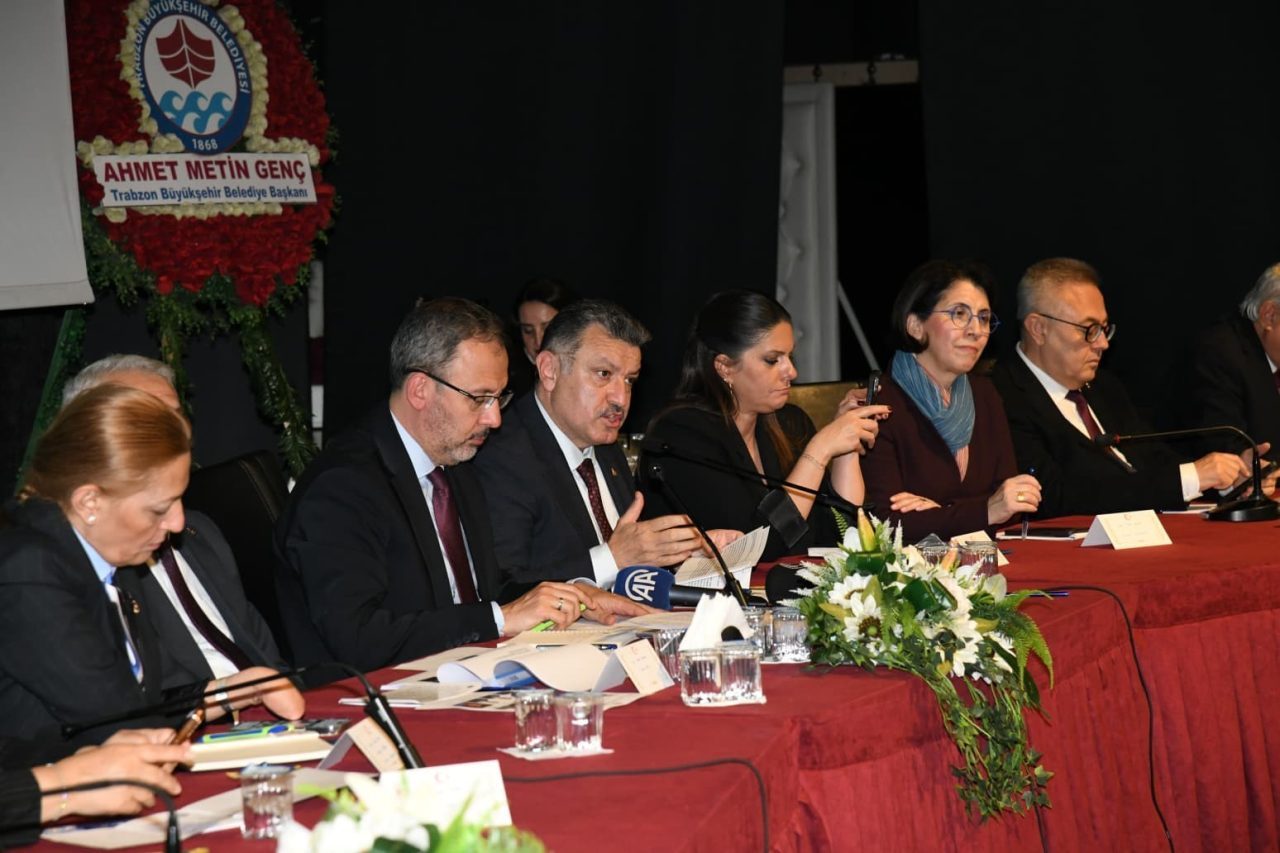 Trabzon Büyükşehir Belediye Başkanı Ahmet Metin Genç, TBMM Engelli Bireylerin