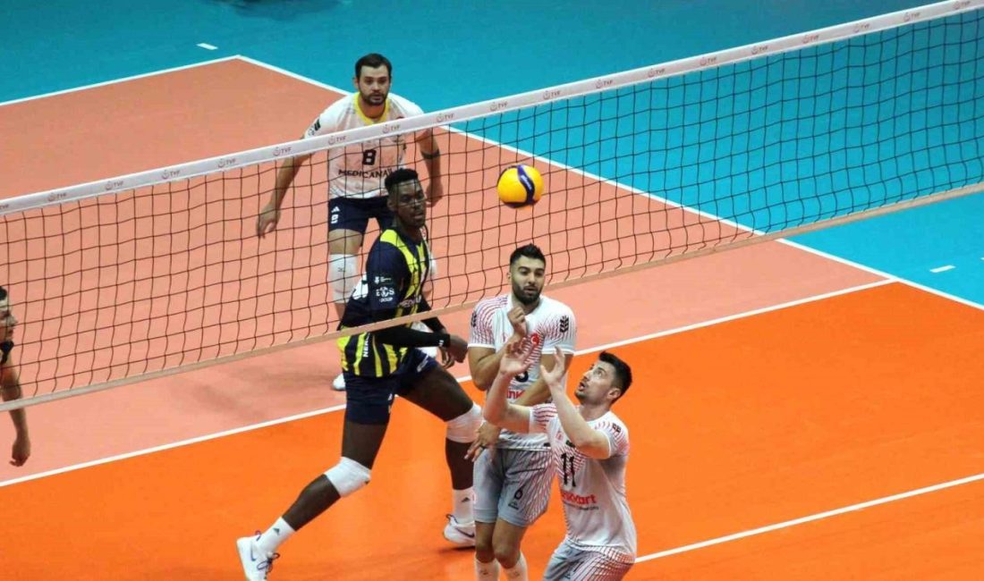 Erkekler voleybolda Türkiye Spor Yazarları Derneği (TSYD) tarafından düzenlenen Ankara