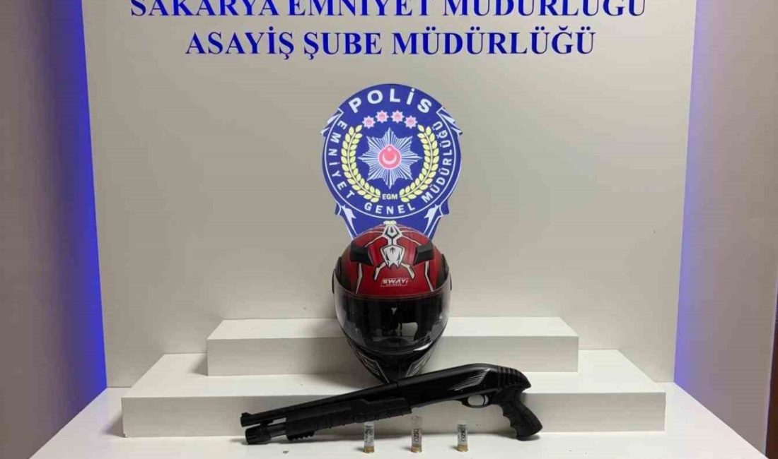 Sakarya’nın Erenler ilçesinde iş yerinde tüfekle 2 kişinin yaralandığı olaya