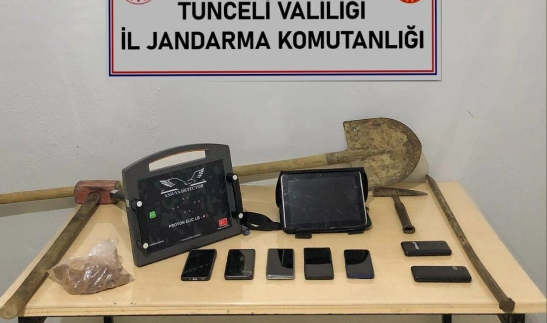 Tunceli’de jandarma tarafından yapılan çalışmada, kaçak kazı yapan 5 şüpheli