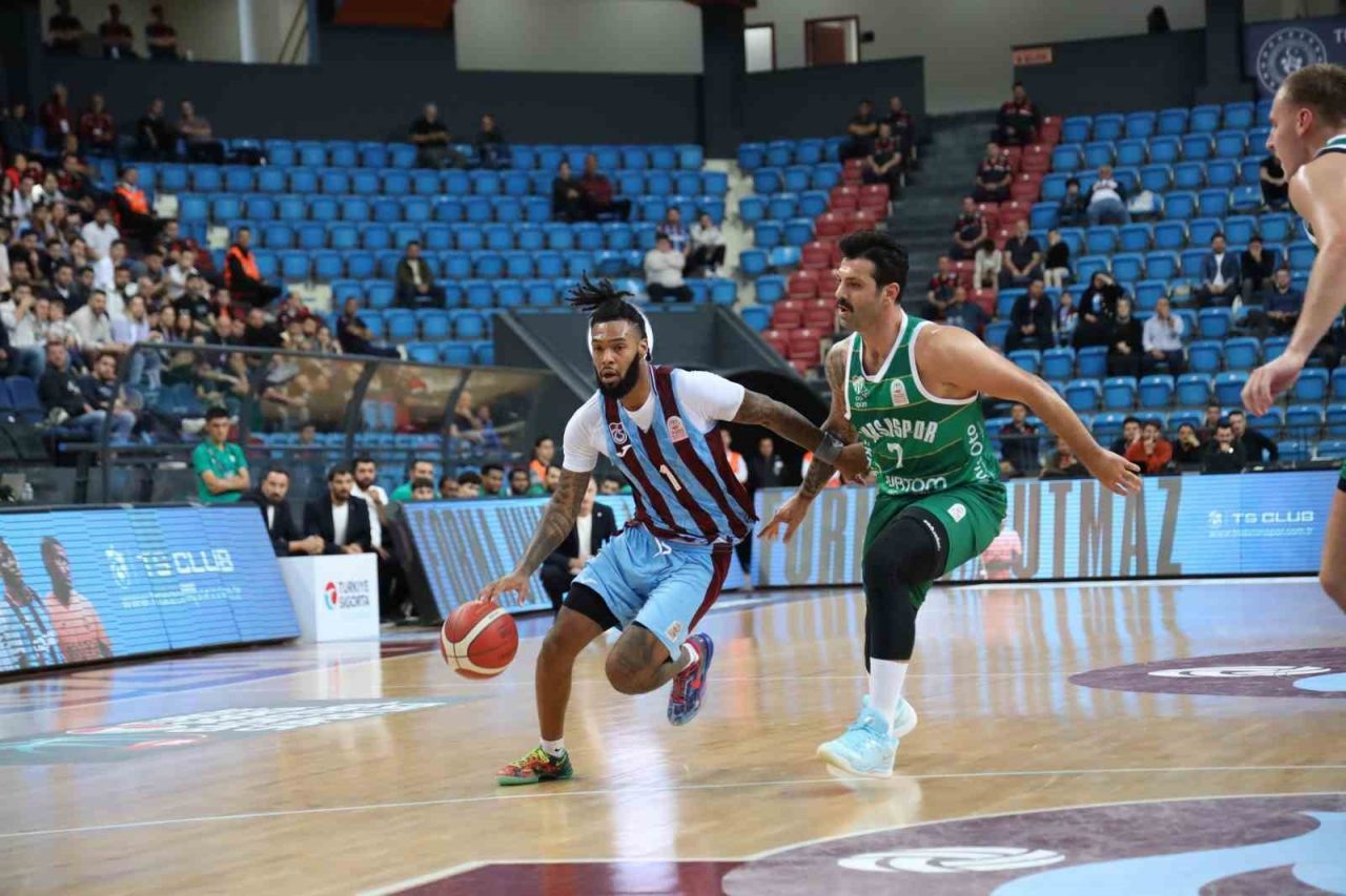 Türkiye Sigorta Basketbol Süper Ligi’nin 3. haftasında Trabzonspor, sahasında karşılaştığı