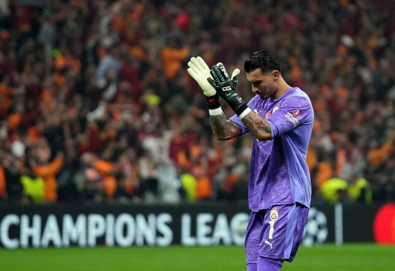 Galatasaray’ın milli kalecisi Uğurcan Çakır, UEFA Şampiyonlar Ligi’nde sergilediği performansla