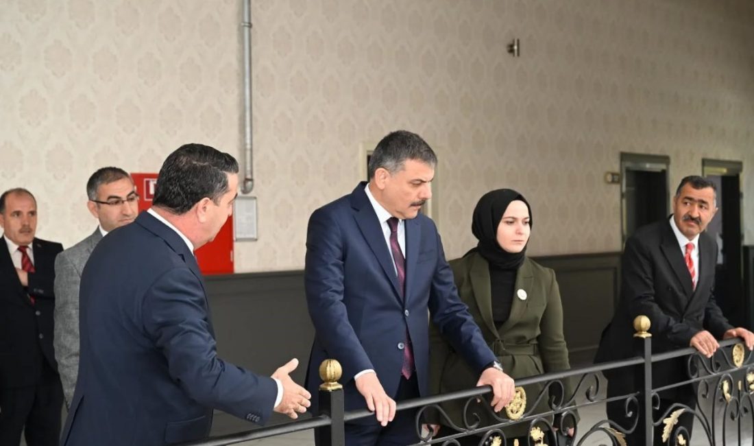 Erzurum Valisi Mustafa Çiftçi, İl Nüfus ve Vatandaşlık Müdürlüğünü ziyaret