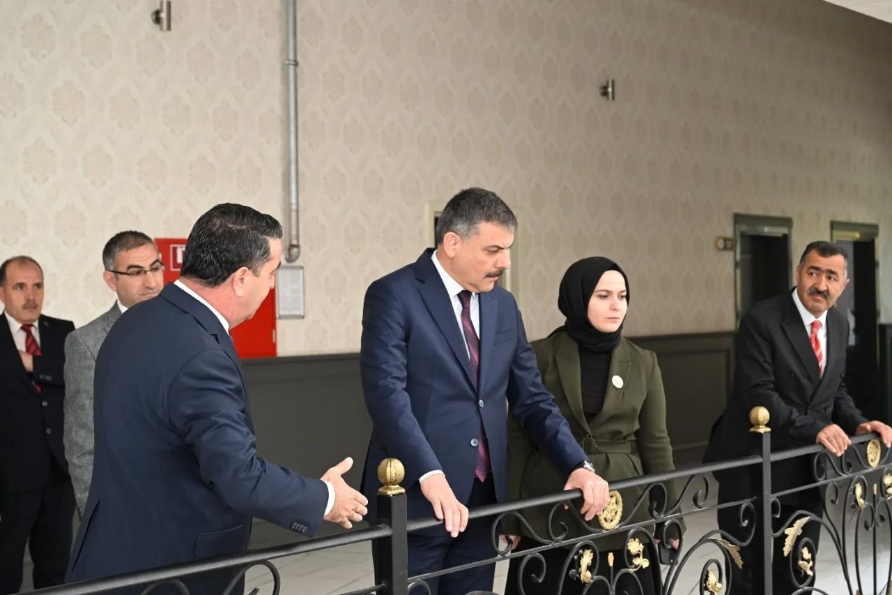 Erzurum Valisi Mustafa Çiftçi, İl Nüfus ve Vatandaşlık Müdürlüğünü ziyaret