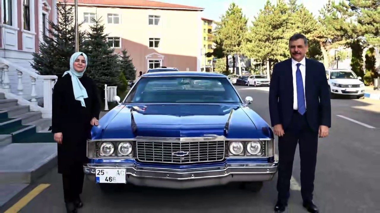 Erzurum Valisi Mustafa Çiftçi ve eşi Azime Çiftçi, 1974 model