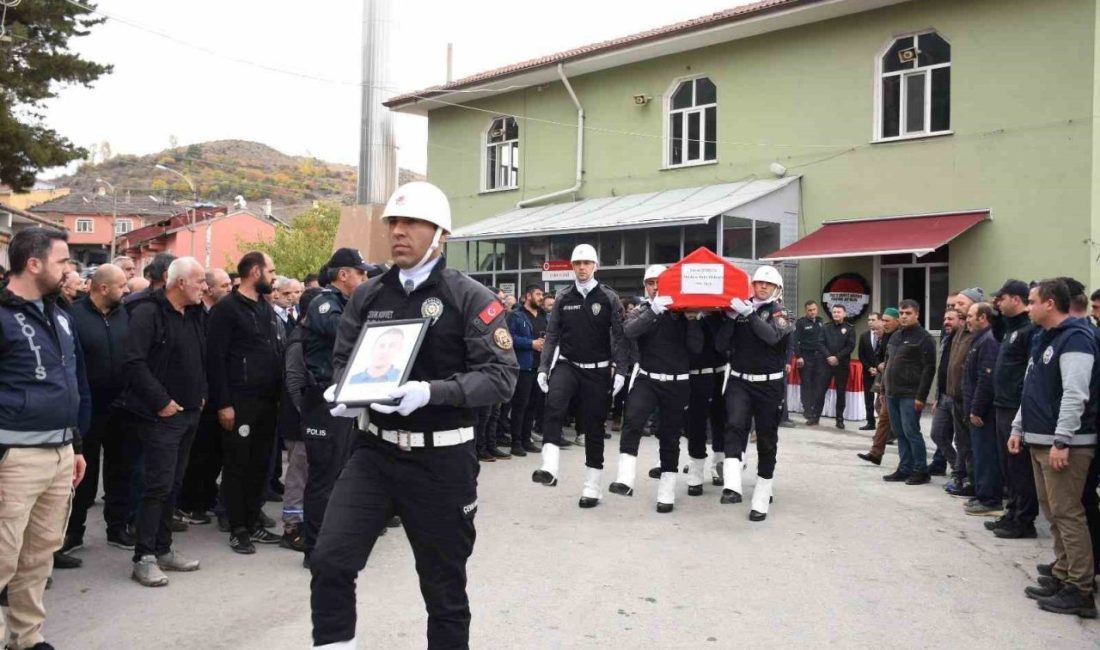 Tokat’ta vefat eden polis memuru memleketi Erzincan’ın Üzümlü ilçesinde son