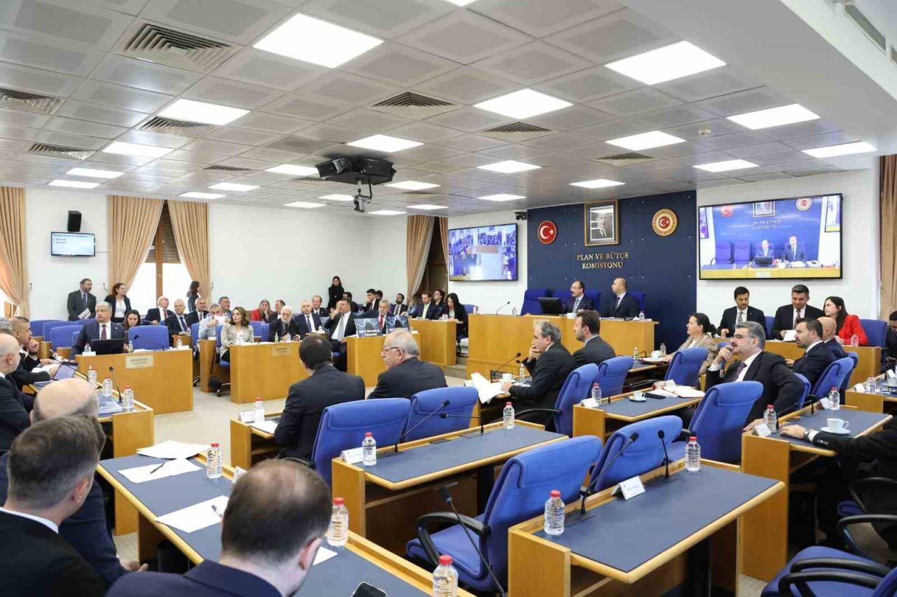 AK Parti milletvekillerinin imzasını taşıyan Vergi Kanunları ile Bazı Kanunlarda