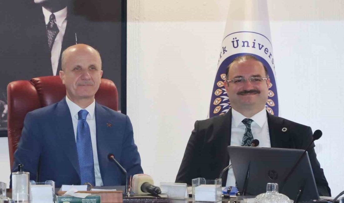 Yükseköğretim Kurulu (YÖK) Başkanı Prof. Dr. Erol Özvar, Atatürk Üniversitesinin