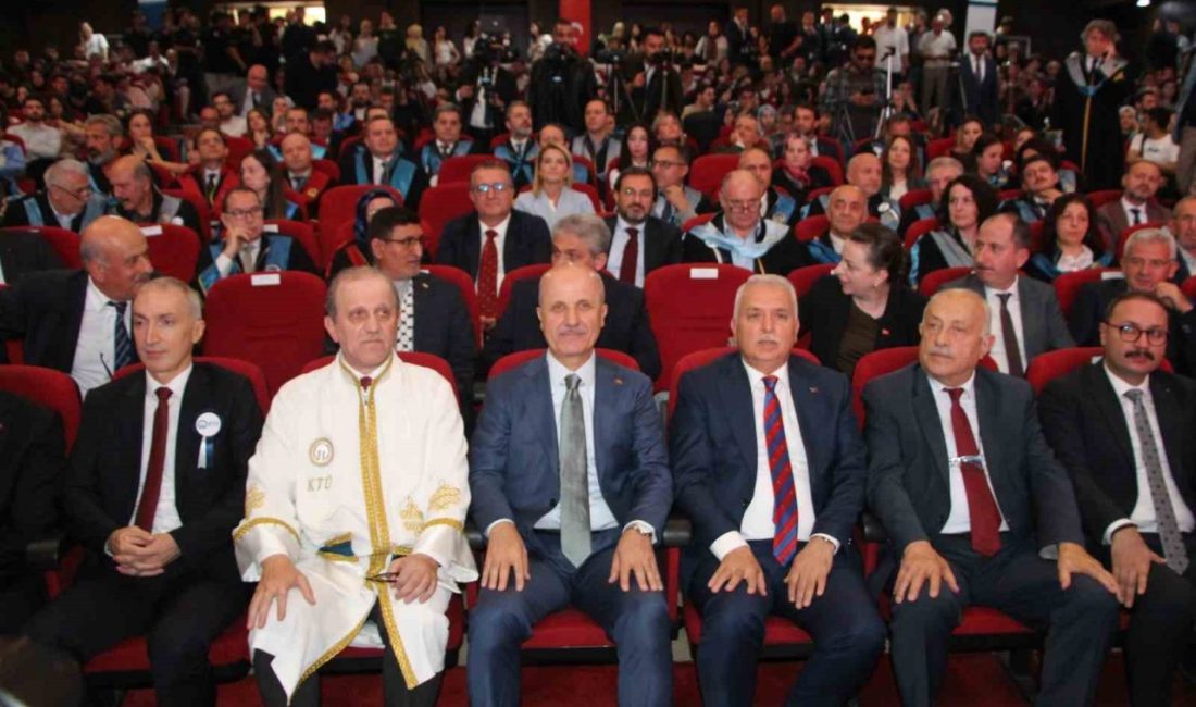 Yükseköğretim Kurulu (YÖK) Başkanı Prof. Dr. Erol Özvar, bir üniversitenin