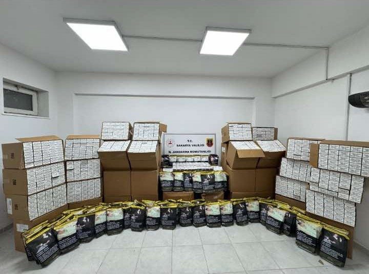 Sakarya’nın Hendek ilçesinde jandarma ekiplerince gerçekleştirilen kaçakçılık operasyonunda piyasa değeri