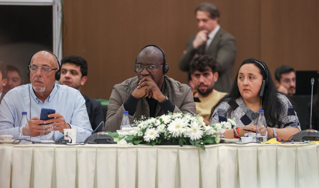 Yabancı Gazeteciler Türkiye’nin yeniden doğuşuna yerinde tanıklık etti Depremin yaralarını