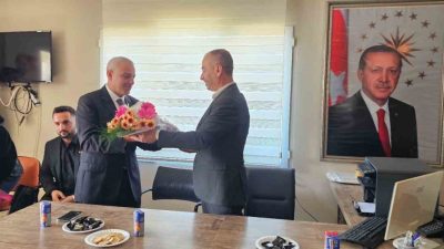 AK Parti Dikili İlçe Teşkilatında görev değişimi gerçekleşti. Mehmet Akif