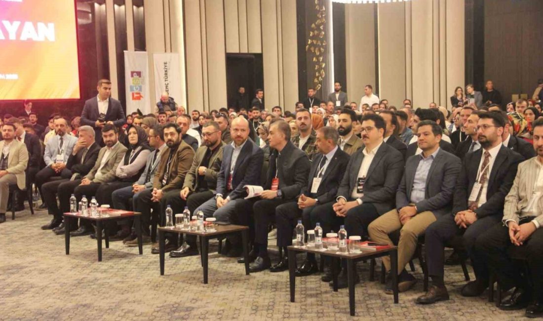 AK Parti Genel Başkan Yardımcısı ve Parti Sözcüsü Ömer Çelik,