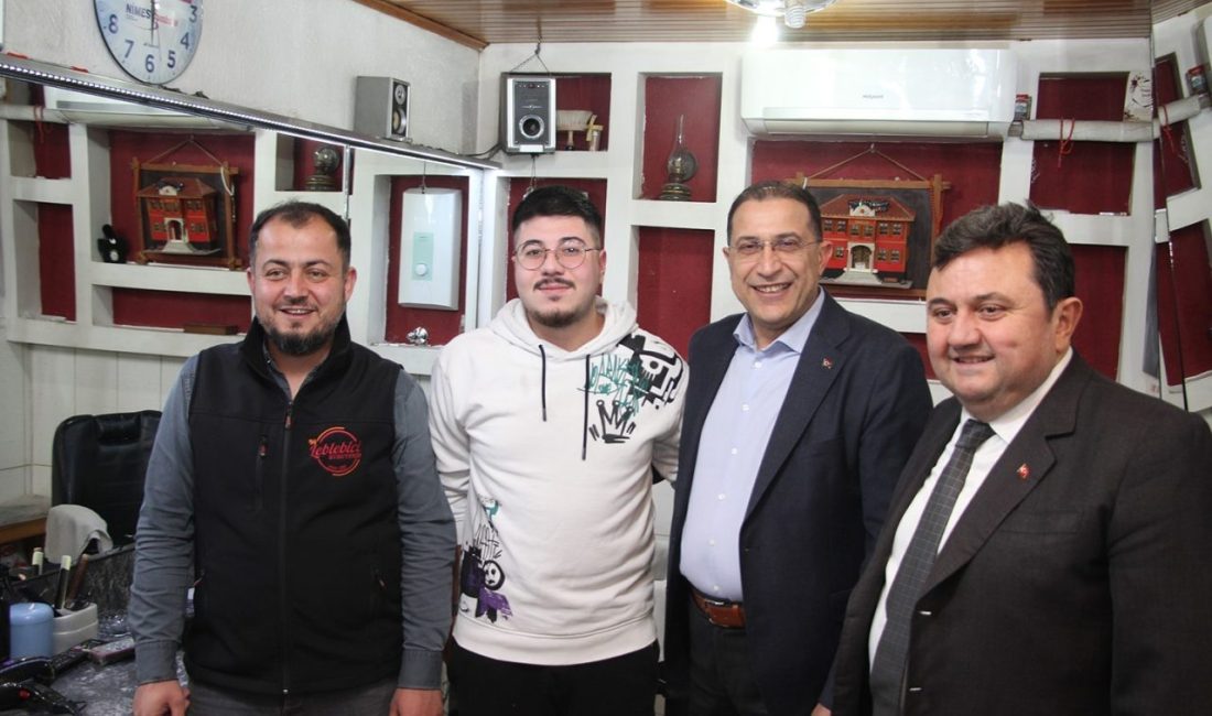 Manisa’nın Kula ilçesinde AK Parti Manisa İl Başkanı Süleyman Turgut,