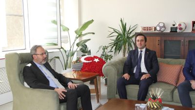 Önceki dönem Gençlik ve Spor Bakanı, AK Parti İzmir Milletvekili