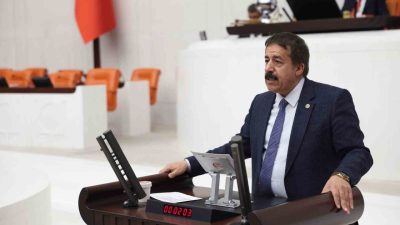 Erzurum’a yapılan kamu yatırımları hakkında Meclis kürsüsünde konuşan AK Parti
