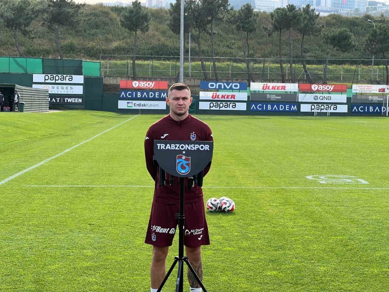 Trabzonspor’un Ukraynalı futbolcusu Oleksandr Zubkov, yeni transferlerle birlikte sıkı bir