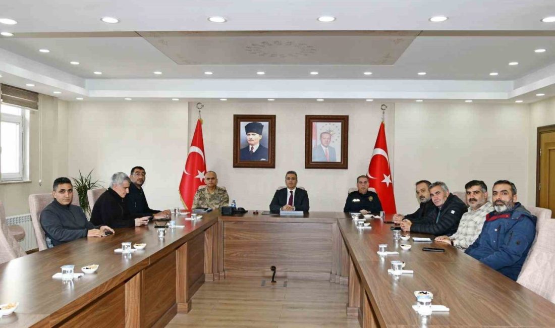 Ardahan Valisi Hayrettin Çiçek başkanlığında düzenlenen Emniyet ve Asayiş Değerlendirme