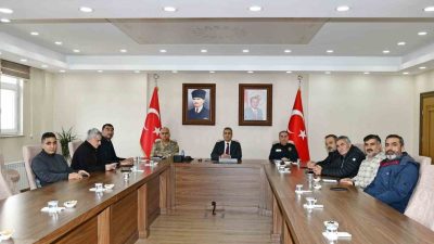 Ardahan Valisi Hayrettin Çiçek başkanlığında düzenlenen Emniyet ve Asayiş Değerlendirme