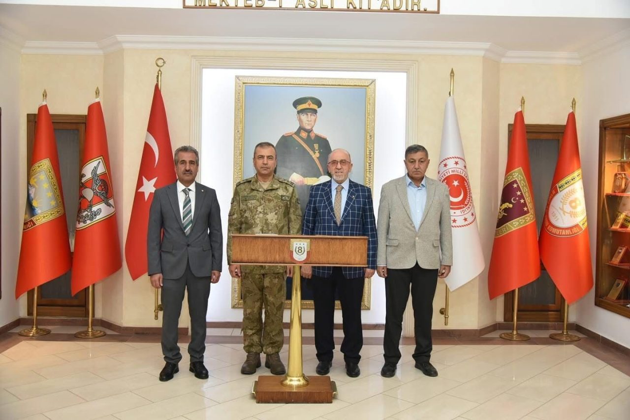 Elazığ Ticaret Borsası Başkanı Mehmet Ali Dumandağ, 8. Kolordu Komutanı
