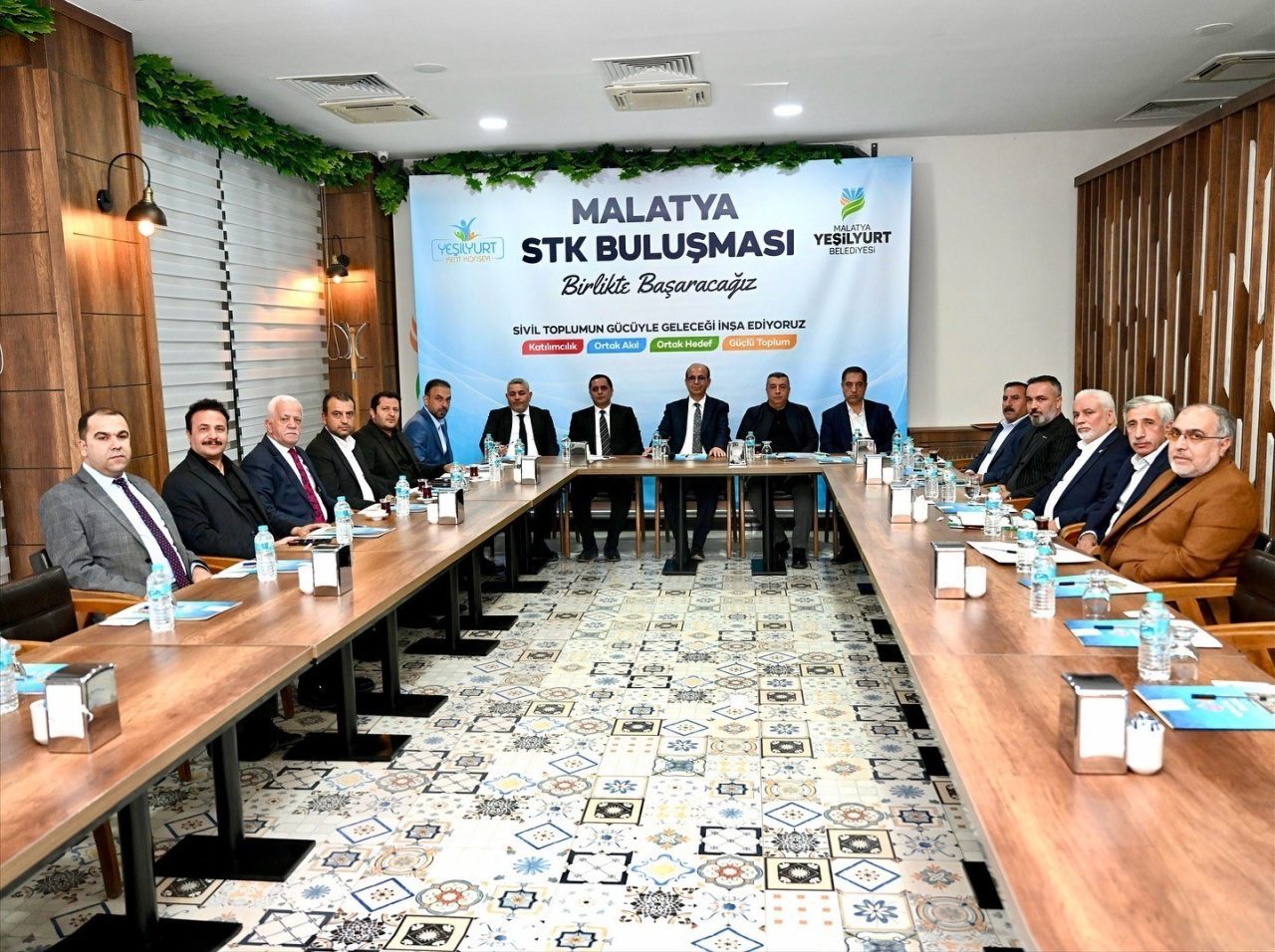 Yeşilyurt Belediye Başkanı Prof. Dr. İlhan Geçit, “Birlikte Başaracağız’ projesi