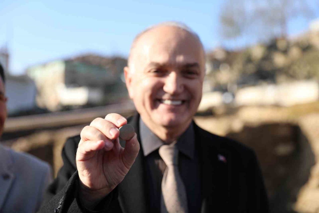 Düzce Belediye Başkanı Dr. Faruk Özlü, Cedidiye Kent Meydanı’ndan Konuralp