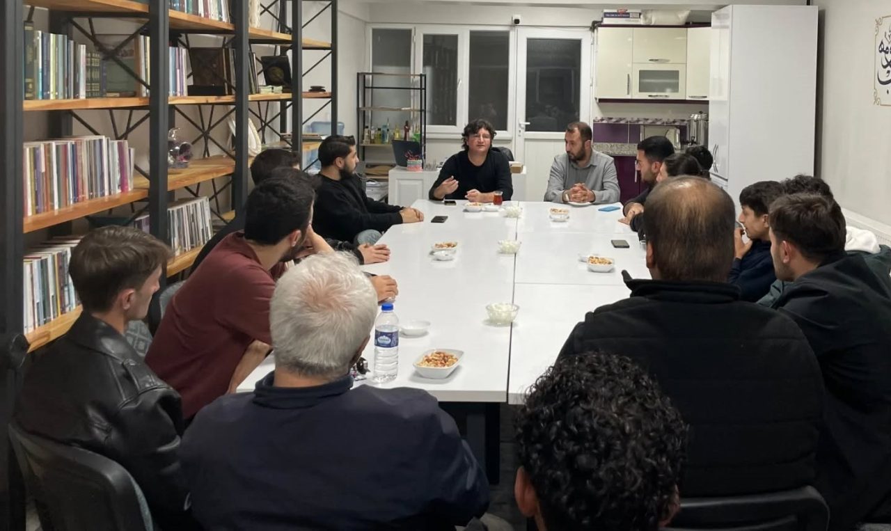 Bayburt Müftülüğü Gençlik Koordinatörlüğü tarafından düzenlenen ’Gençlik Buluşmaları’ programı devam