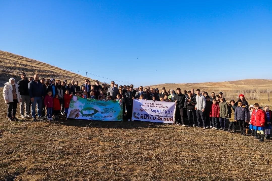 24 Kasım Öğretmenler Günü etkinlikleri kapsamında Danişment köyünde öğretmenler ve