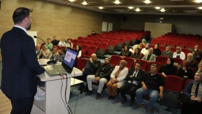 İl ve ilçe hastanelerinde hizmet kalitesini artırmak amacıyla sağlık çalışanlarına