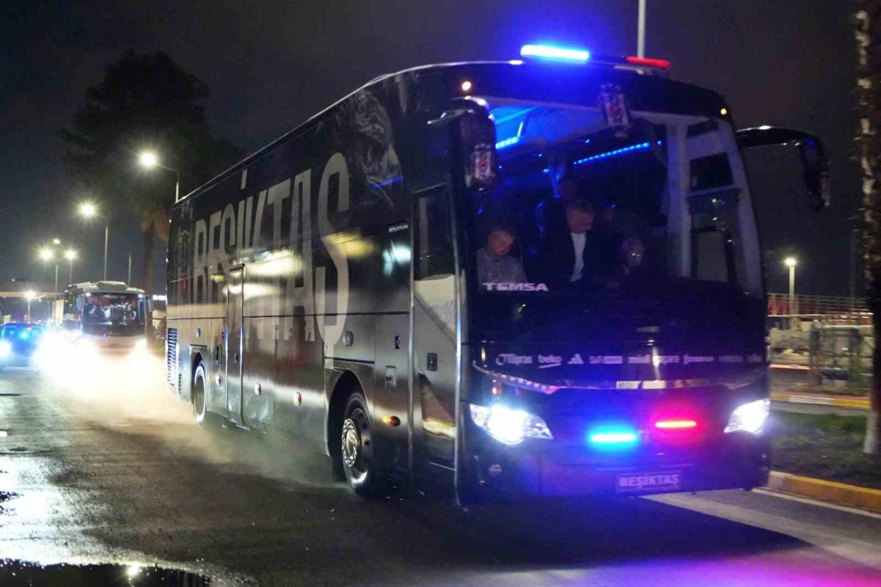 Trendyol Süper Lig’in 12. haftasında Antalyaspor ile yarın deplasmanda karşılaşacak